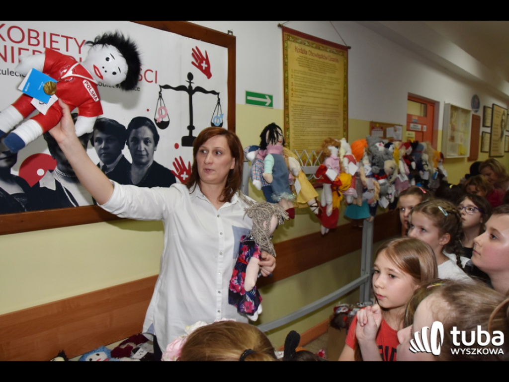 Szmaciane laleczki w szczytnym celu. SP nr 1 w akcji UNICEF 