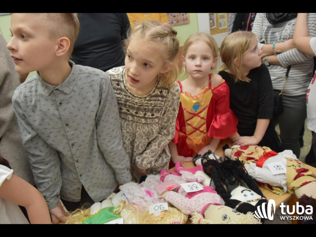 Szmaciane laleczki w szczytnym celu. SP nr 1 w akcji UNICEF 