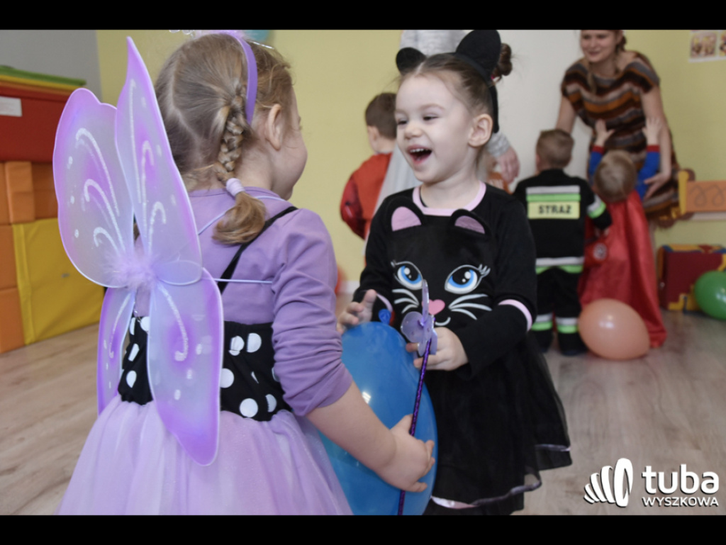 W krainie zabawy. Niezwykły bal karnawałowy w Żłobku A KUKU (video)