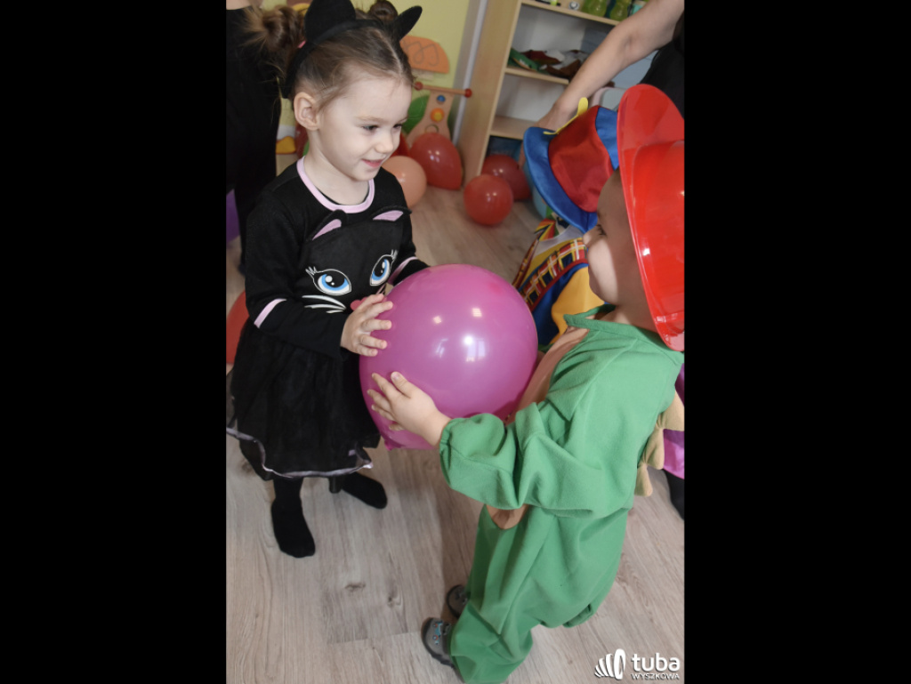 W krainie zabawy. Niezwykły bal karnawałowy w Żłobku A KUKU (video)