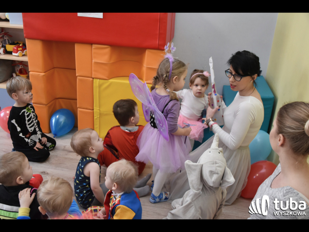 W krainie zabawy. Niezwykły bal karnawałowy w Żłobku A KUKU (video)