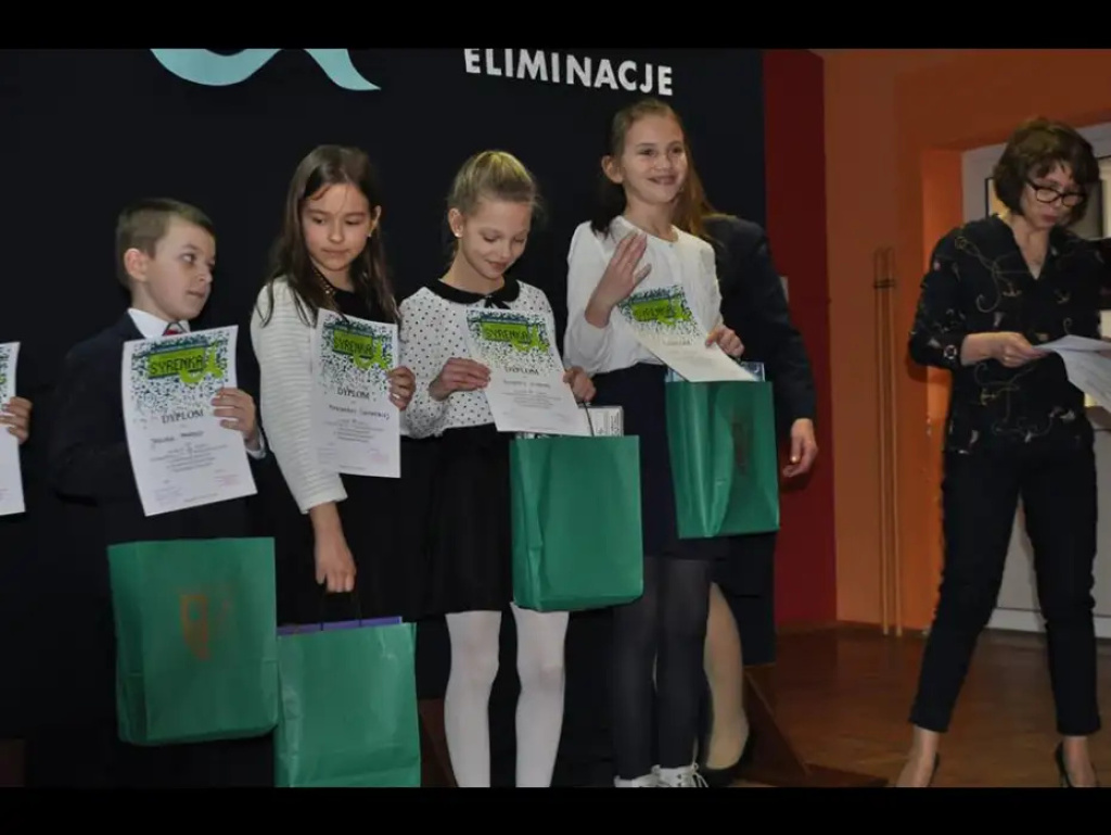 W Długosiodle odbyły się gminne eliminacje do konkursu recytatorskiego 