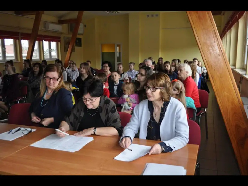 W Długosiodle odbyły się gminne eliminacje do konkursu recytatorskiego 