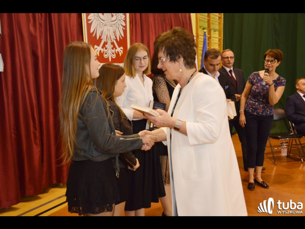 Wstęp do dorosłego, dojrzałego życia... Uroczyste pożegnanie maturzystów w ZS nr 3 w Wyszkowie