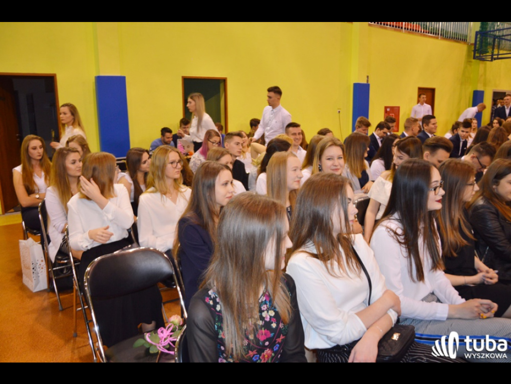 Wstęp do dorosłego, dojrzałego życia... Uroczyste pożegnanie maturzystów w ZS nr 3 w Wyszkowie