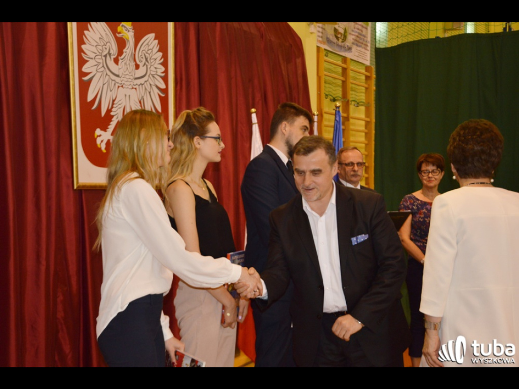 Wstęp do dorosłego, dojrzałego życia... Uroczyste pożegnanie maturzystów w ZS nr 3 w Wyszkowie