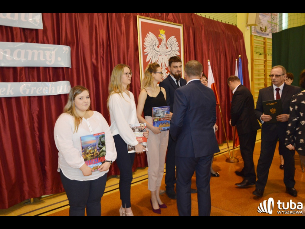 Wstęp do dorosłego, dojrzałego życia... Uroczyste pożegnanie maturzystów w ZS nr 3 w Wyszkowie