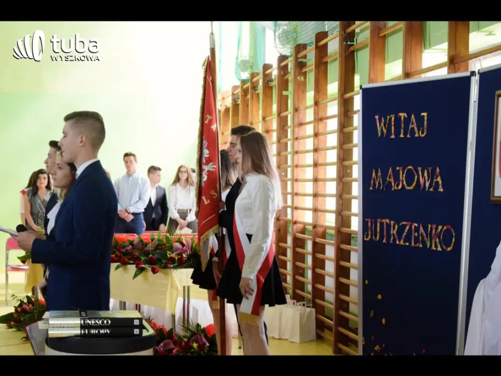 Pożegnanie ze „Skłodowską”. Abiturienci ZS nr 1 zakończyli naukę