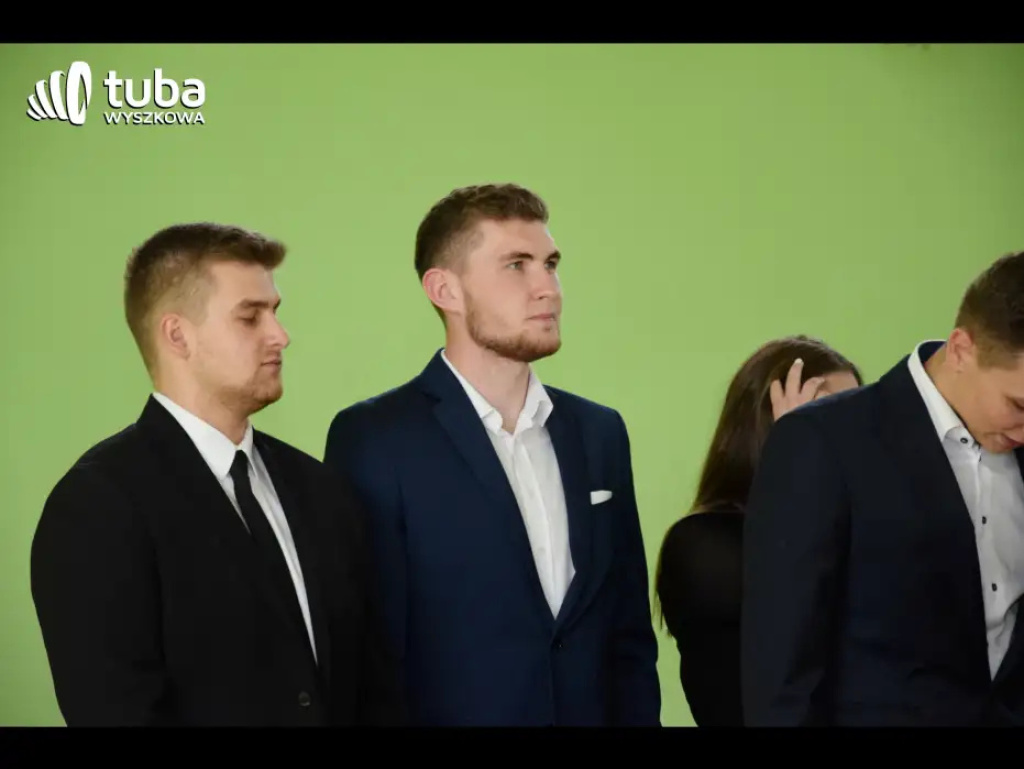 Pożegnanie ze „Skłodowską”. Abiturienci ZS nr 1 zakończyli naukę