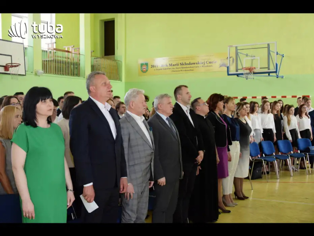 Pożegnanie ze „Skłodowską”. Abiturienci ZS nr 1 zakończyli naukę
