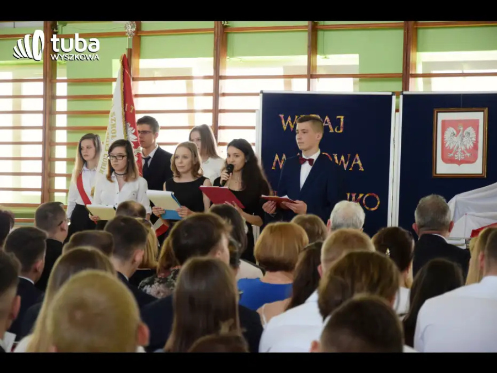 Pożegnanie ze „Skłodowską”. Abiturienci ZS nr 1 zakończyli naukę