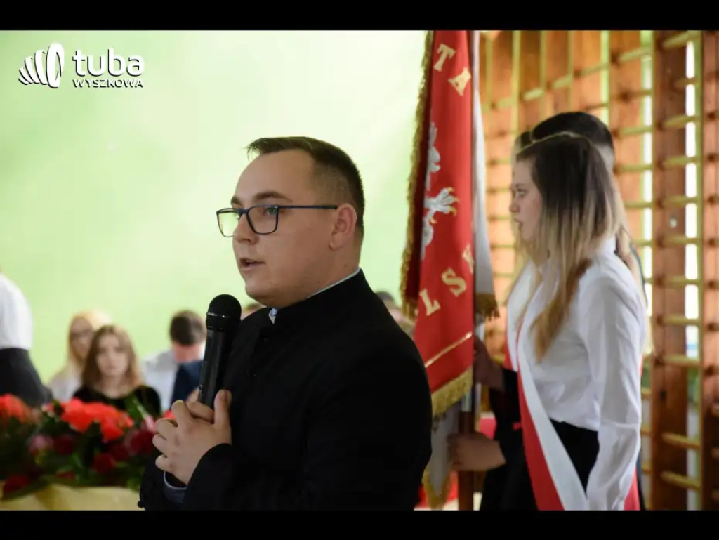 Pożegnanie ze „Skłodowską”. Abiturienci ZS nr 1 zakończyli naukę
