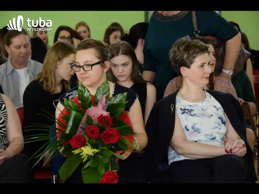 Pożegnanie ze „Skłodowską”. Abiturienci ZS nr 1 zakończyli naukę