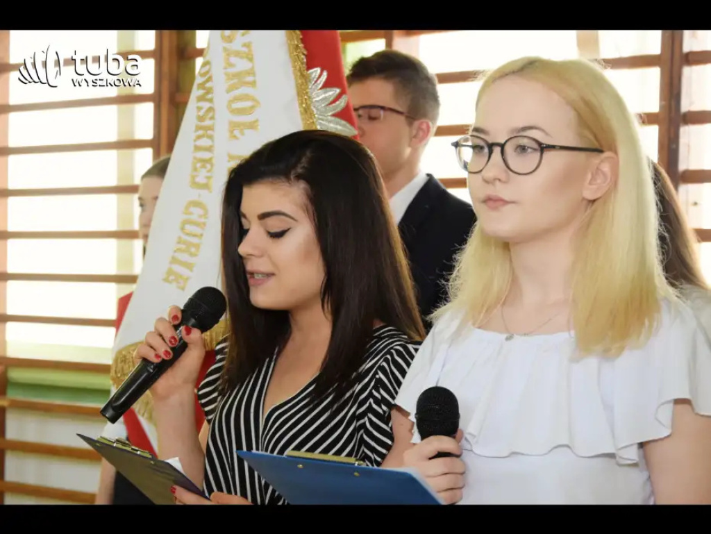 Pożegnanie ze „Skłodowską”. Abiturienci ZS nr 1 zakończyli naukę