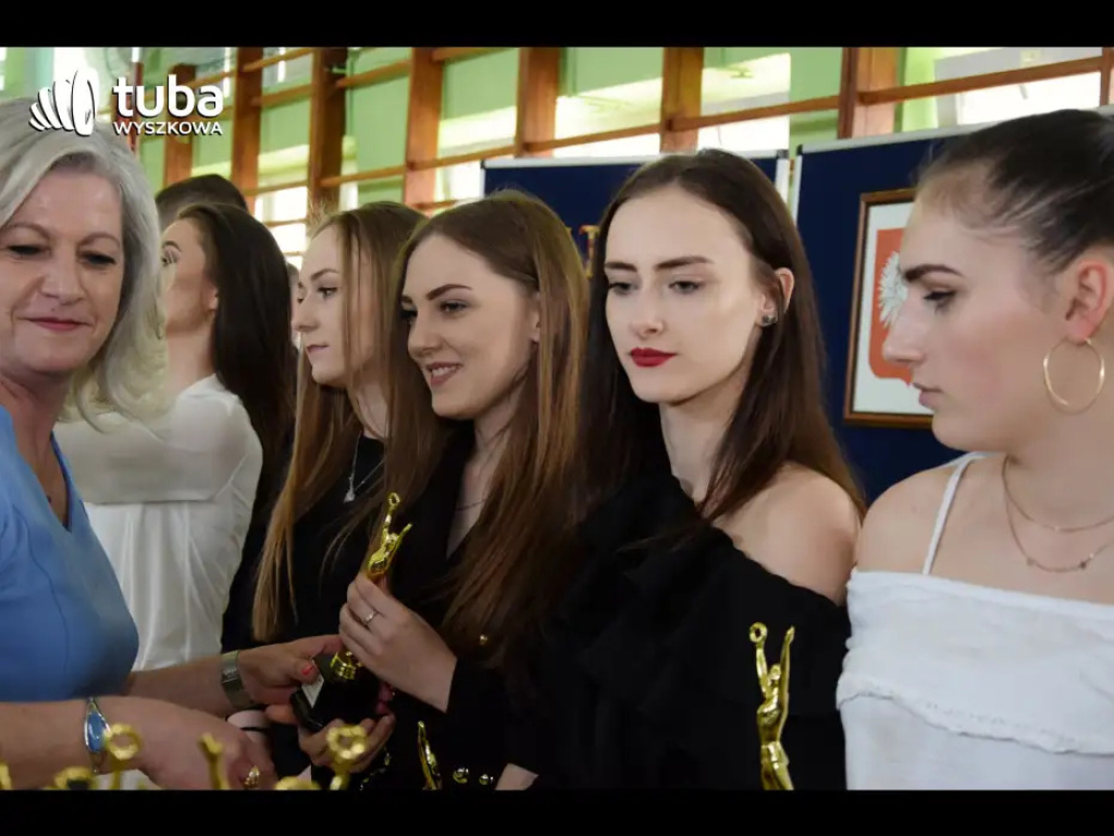 Pożegnanie ze „Skłodowską”. Abiturienci ZS nr 1 zakończyli naukę