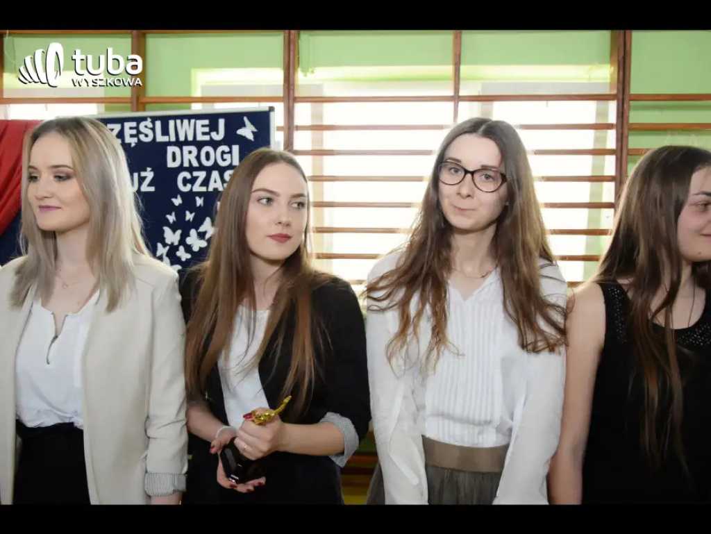 Pożegnanie ze „Skłodowską”. Abiturienci ZS nr 1 zakończyli naukę
