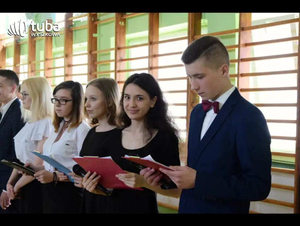 Pożegnanie ze „Skłodowską”. Abiturienci ZS nr 1 zakończyli naukę