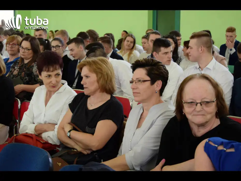 Pożegnanie ze „Skłodowską”. Abiturienci ZS nr 1 zakończyli naukę