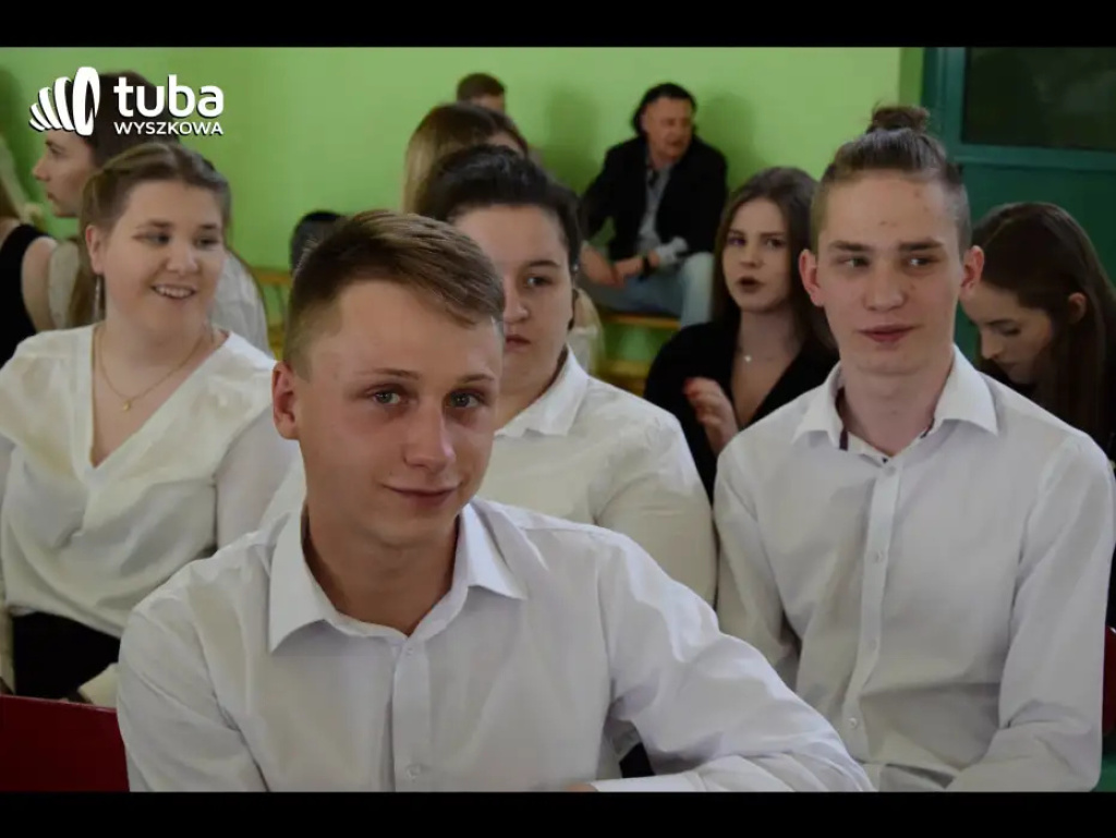 Pożegnanie ze „Skłodowską”. Abiturienci ZS nr 1 zakończyli naukę