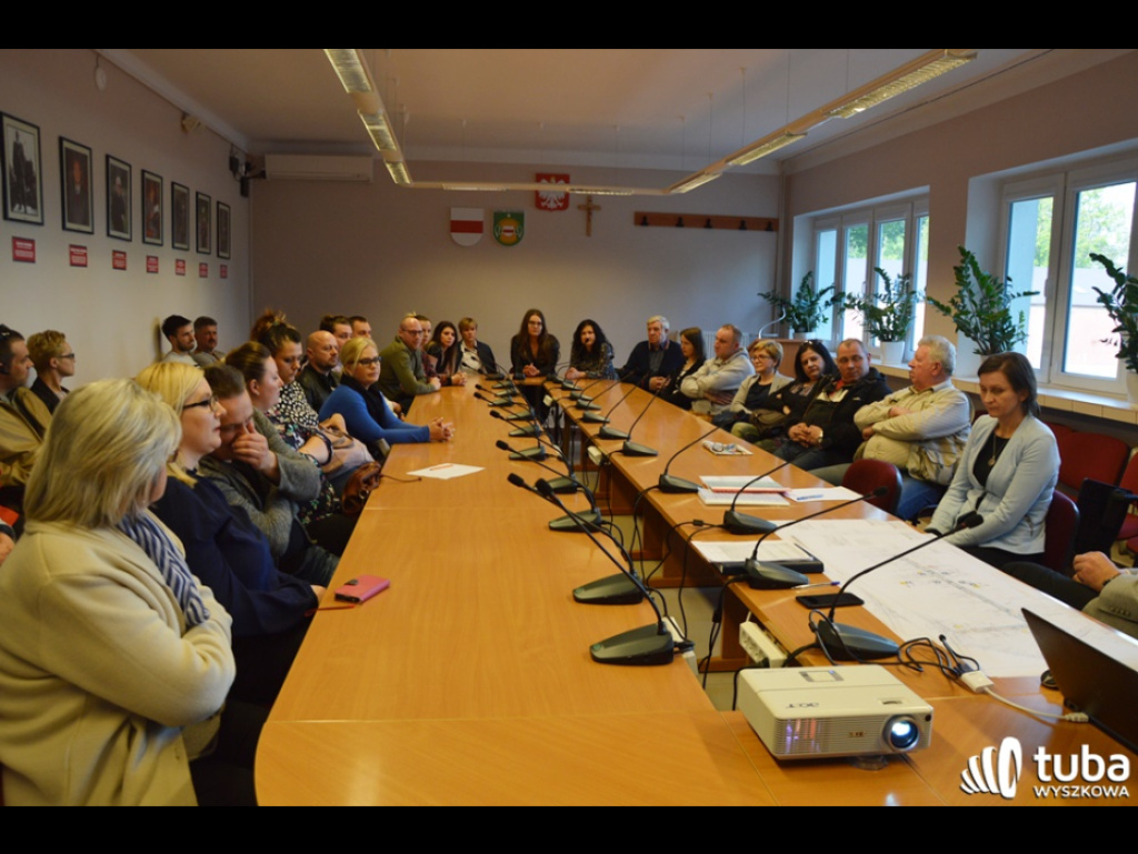 Jest projekt przebudowy ulicy Akacjowej oraz ulicy Jutrzenki. Do wyboru dwa warianty