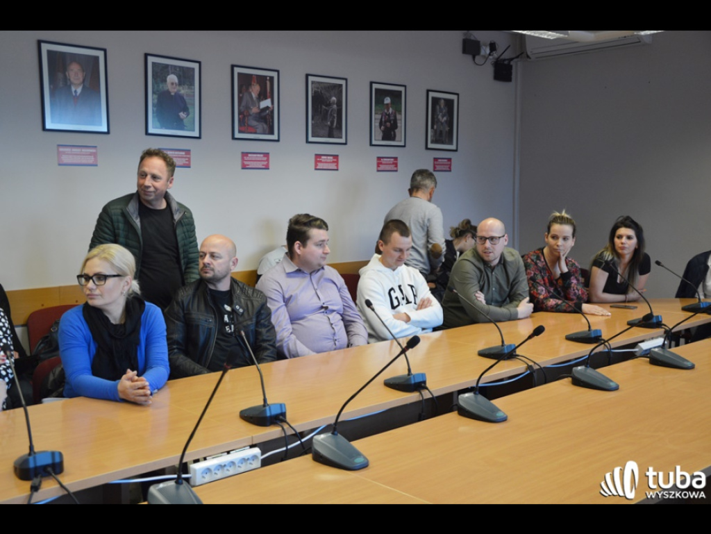Jest projekt przebudowy ulicy Akacjowej oraz ulicy Jutrzenki. Do wyboru dwa warianty