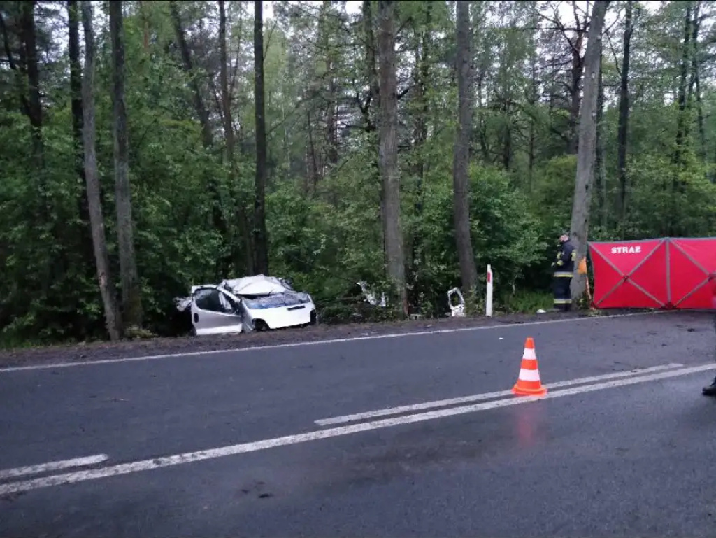 Cztery osoby zginęły. Ogromna tragedia na drodze pod Wyszkowem (AKTUALIZACJA)