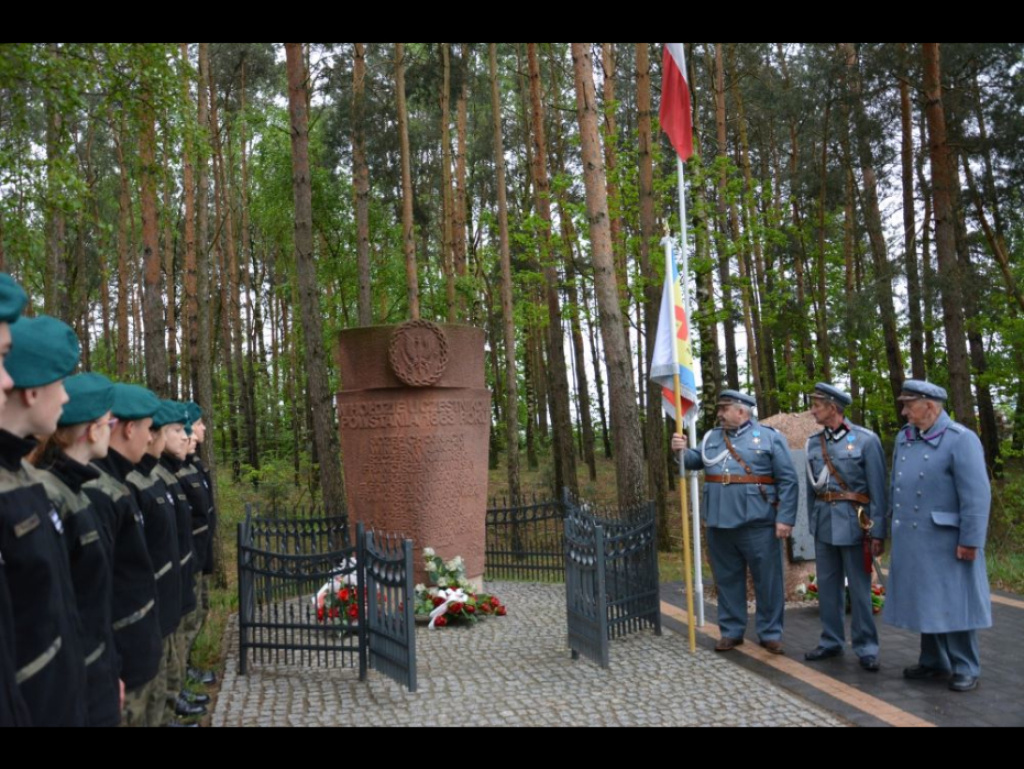 „Żywa lekcja historii” - szlakiem Powstania Styczniowego na terenie powiatu wyszkowskiego