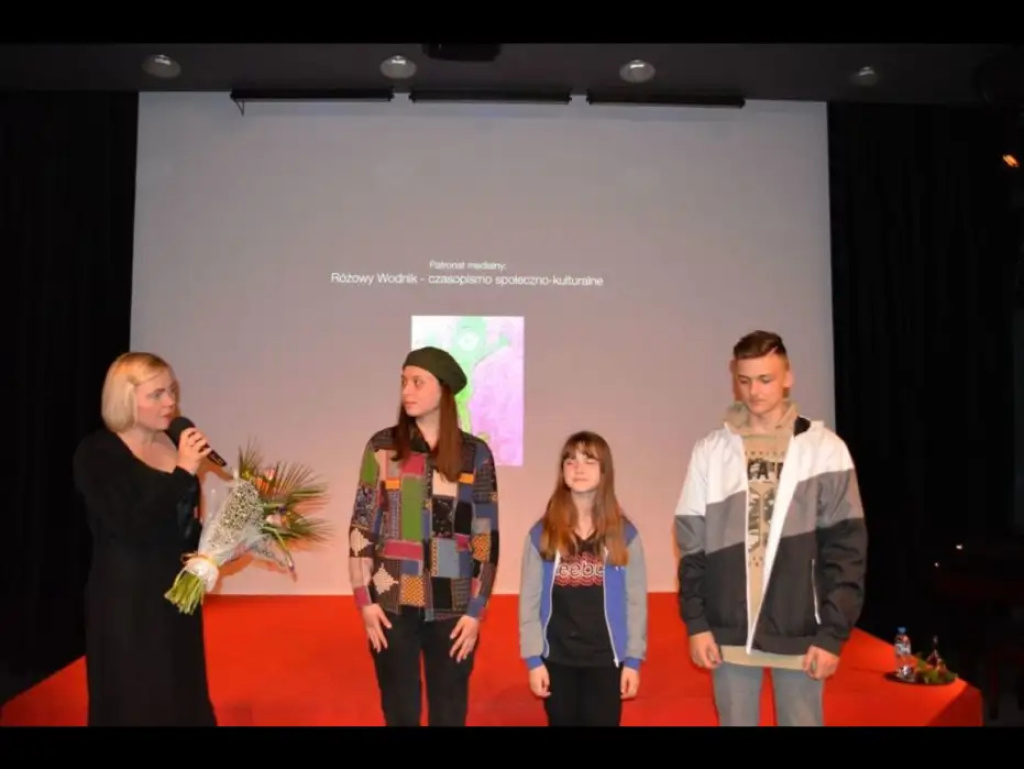 Gmina Rząśnik mecenasem filmu Darii Galant pt. „W jasnym niebie przebywam”