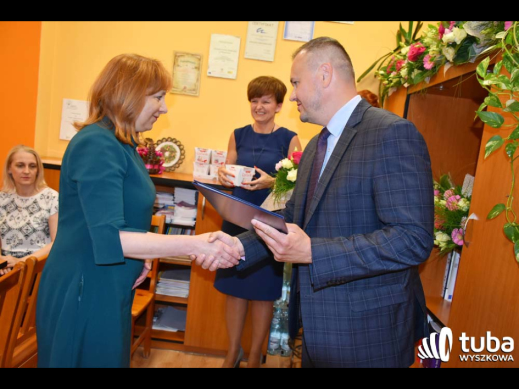 Troskliwe, opiekuńcze w pracy i w domu...