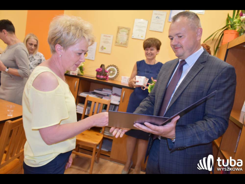 Troskliwe, opiekuńcze w pracy i w domu...