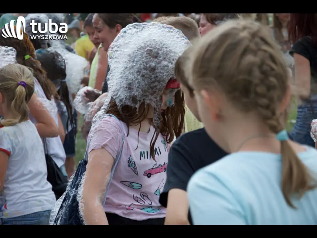 Kolorowe rozpoczęcie wakacji. Holi Festival w Wyszkowie