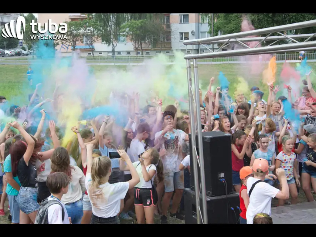 Kolorowe rozpoczęcie wakacji. Holi Festival w Wyszkowie
