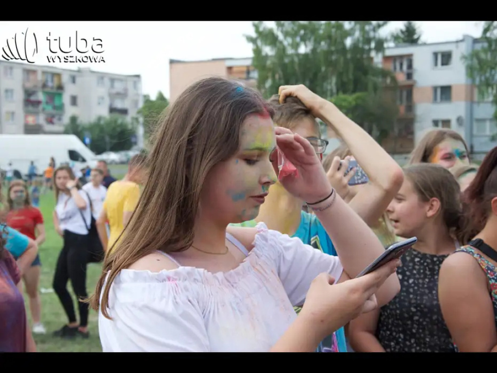 Kolorowe rozpoczęcie wakacji. Holi Festival w Wyszkowie