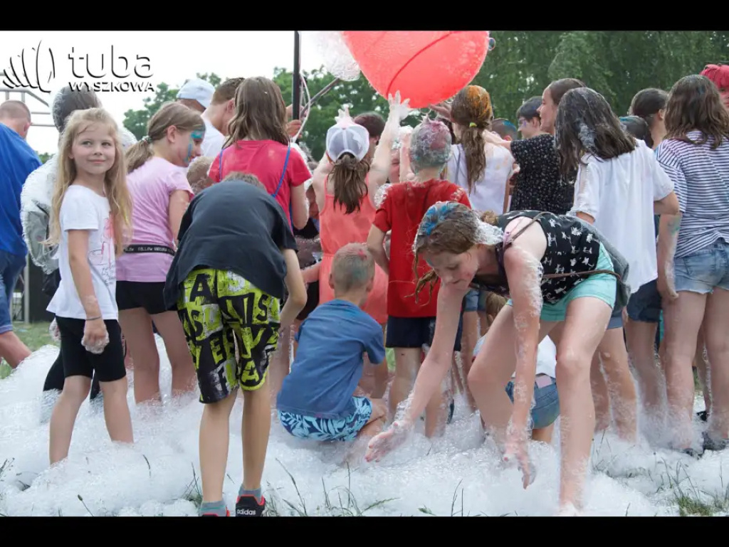 Kolorowe rozpoczęcie wakacji. Holi Festival w Wyszkowie