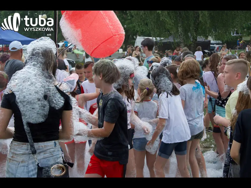 Kolorowe rozpoczęcie wakacji. Holi Festival w Wyszkowie