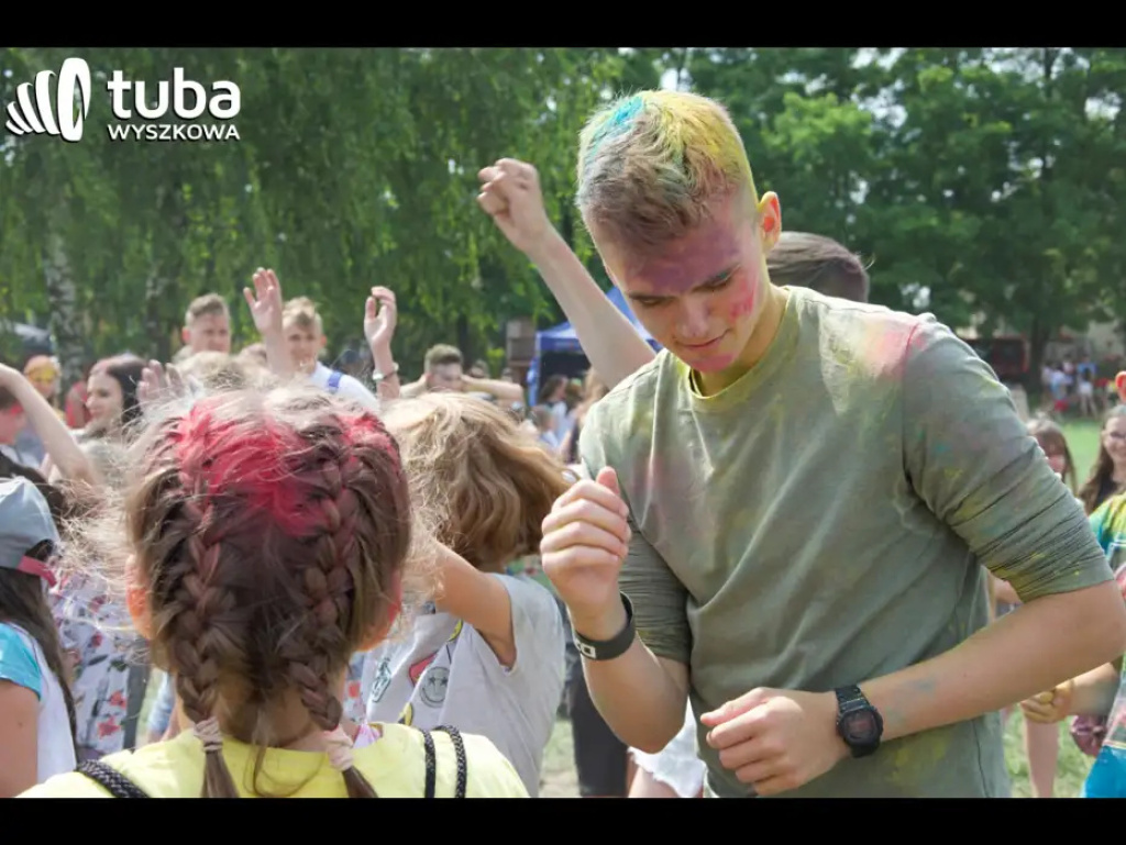 Kolorowe rozpoczęcie wakacji. Holi Festival w Wyszkowie