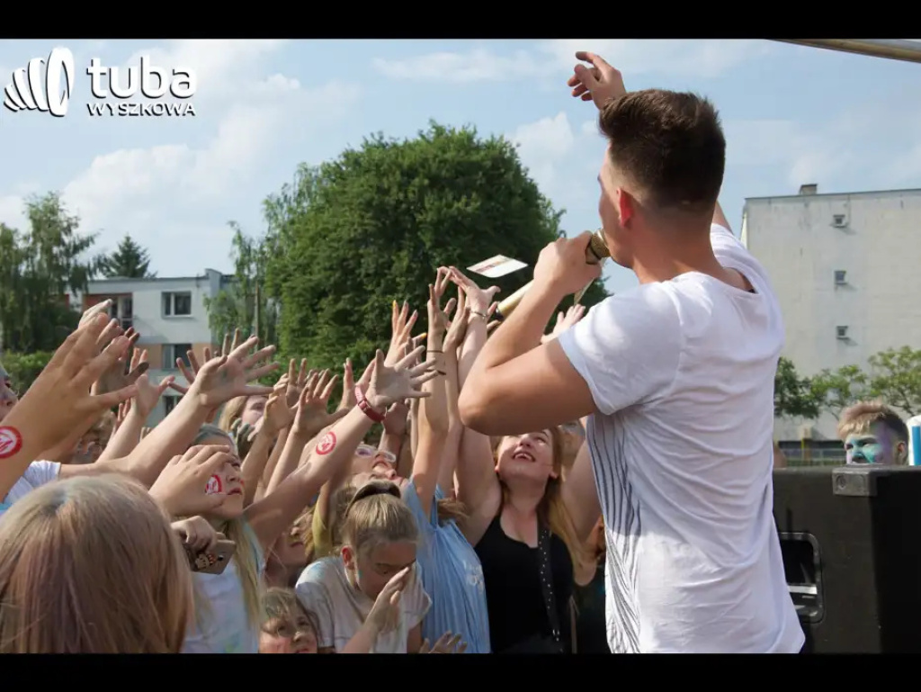 Kolorowe rozpoczęcie wakacji. Holi Festival w Wyszkowie