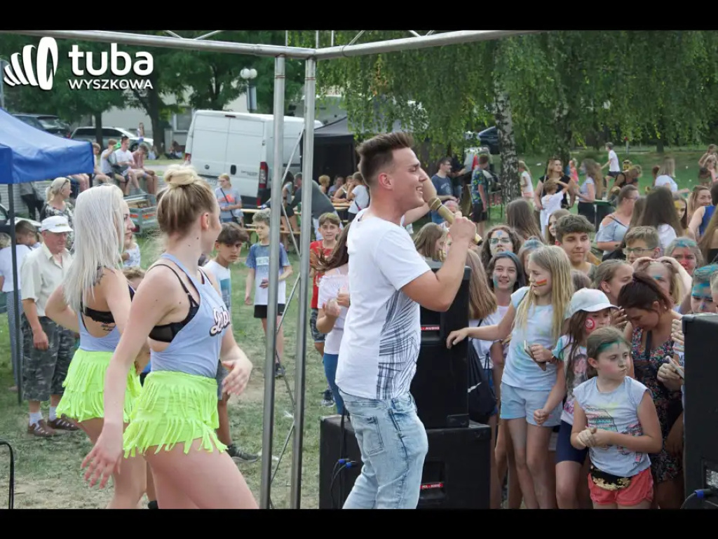 Kolorowe rozpoczęcie wakacji. Holi Festival w Wyszkowie