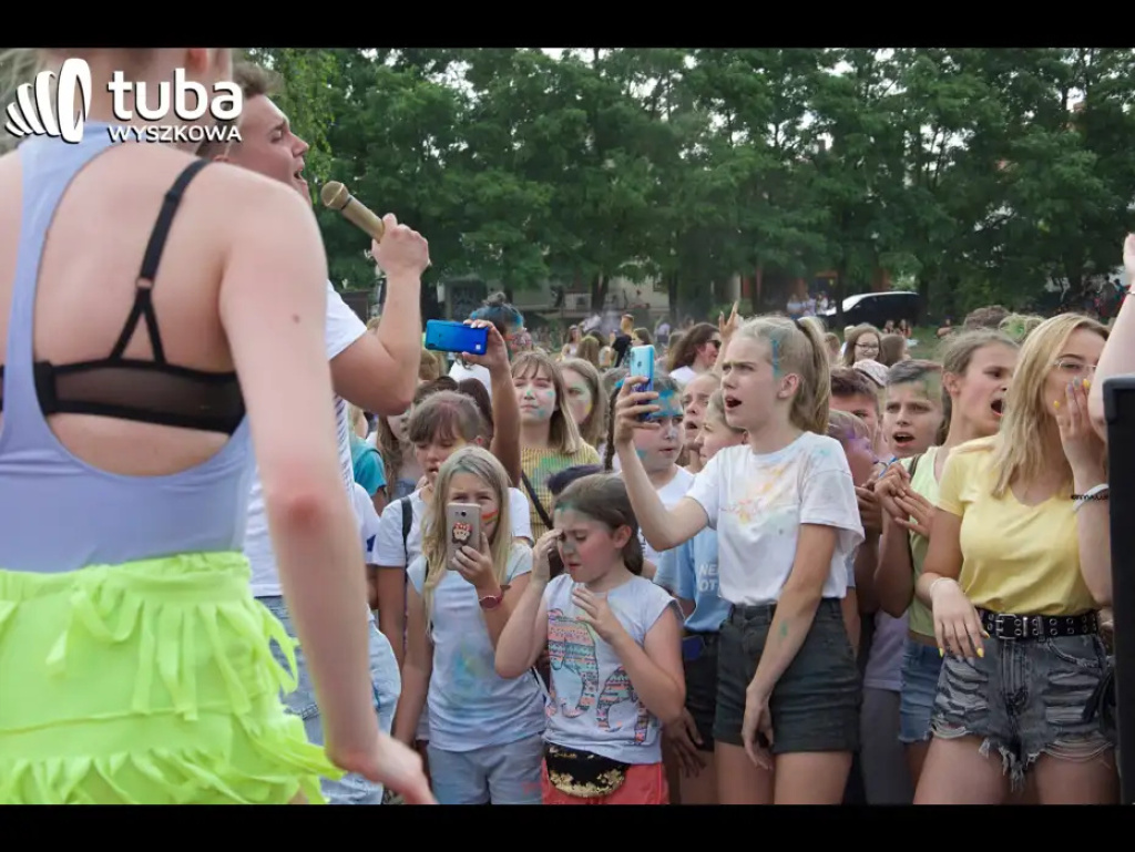 Kolorowe rozpoczęcie wakacji. Holi Festival w Wyszkowie