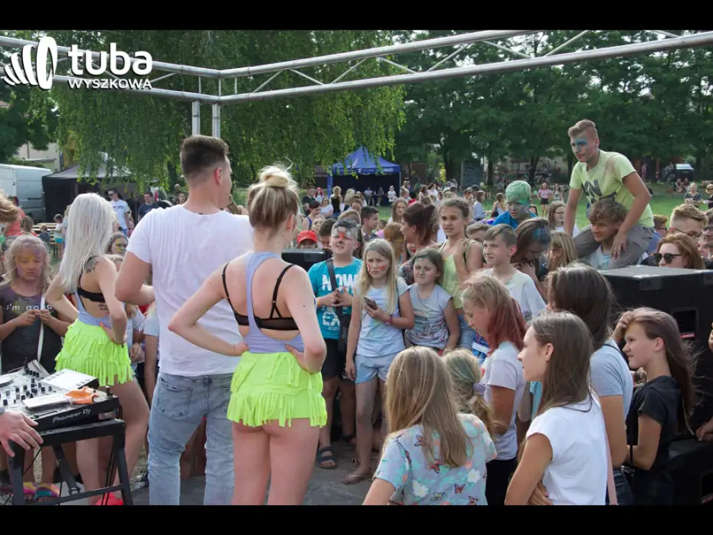 Kolorowe rozpoczęcie wakacji. Holi Festival w Wyszkowie
