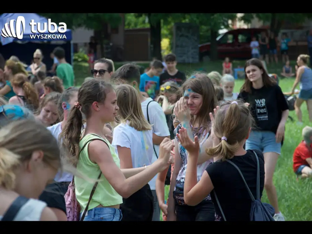 Kolorowe rozpoczęcie wakacji. Holi Festival w Wyszkowie