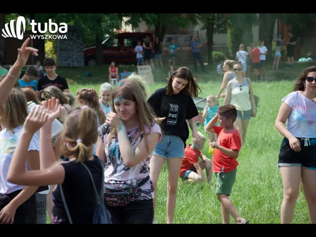 Kolorowe rozpoczęcie wakacji. Holi Festival w Wyszkowie
