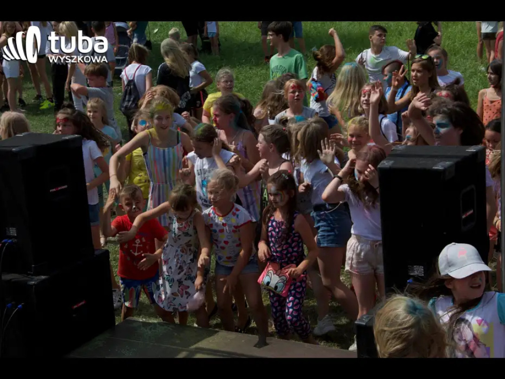 Kolorowe rozpoczęcie wakacji. Holi Festival w Wyszkowie