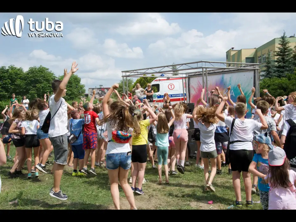 Kolorowe rozpoczęcie wakacji. Holi Festival w Wyszkowie