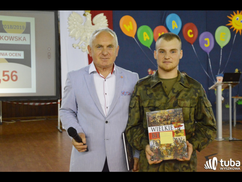 Nadeszły wakacje...  Uczniowie SP nr 5 i Gimnazjum nr 1 zakończyli rok szkolny 2018/ 2019