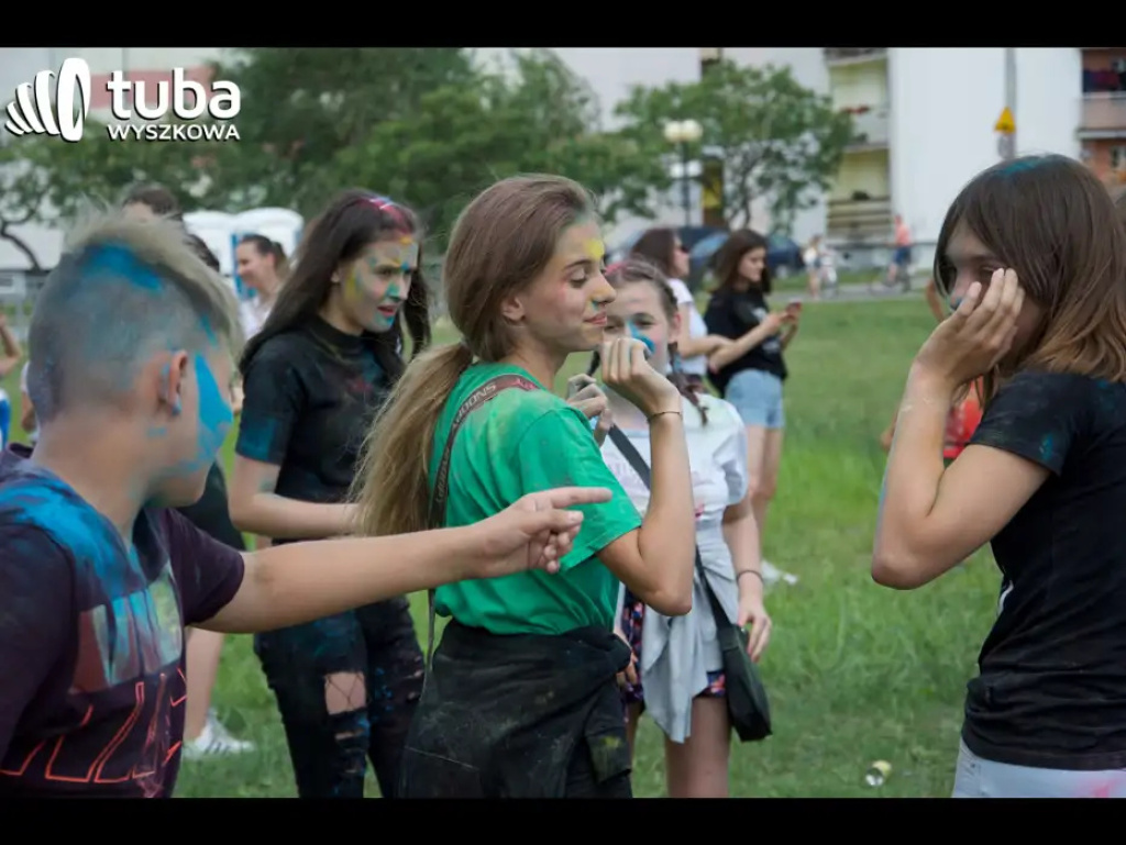 Kolorowe rozpoczęcie wakacji. Holi Festival w Wyszkowie