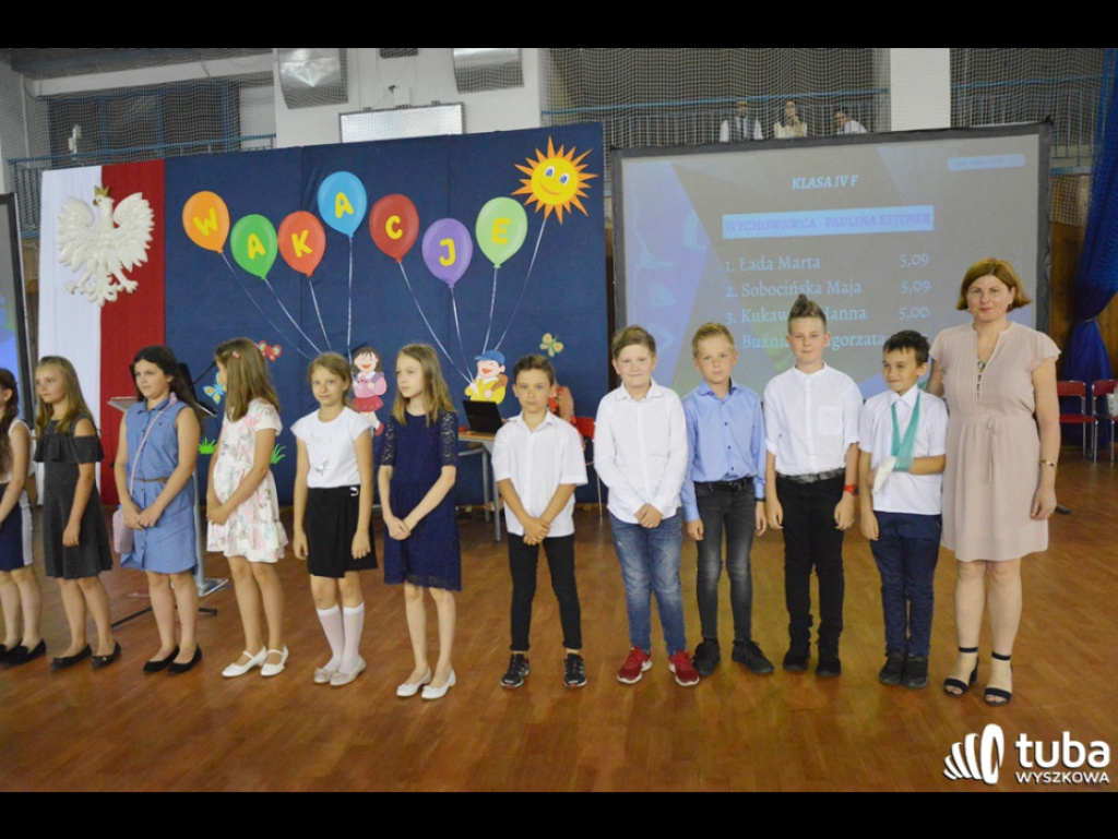 Nadeszły wakacje...  Uczniowie SP nr 5 i Gimnazjum nr 1 zakończyli rok szkolny 2018/ 2019