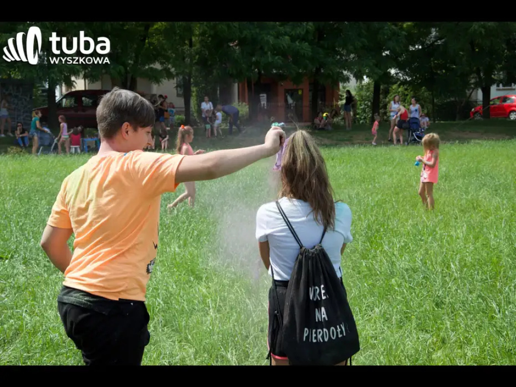Kolorowe rozpoczęcie wakacji. Holi Festival w Wyszkowie