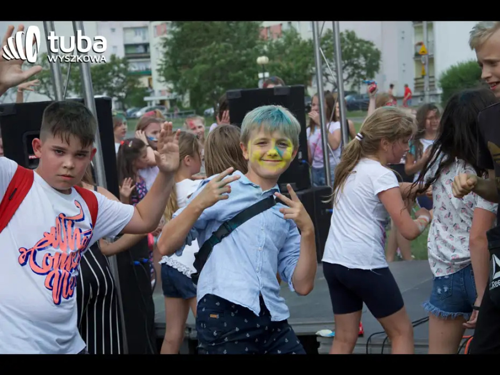 Kolorowe rozpoczęcie wakacji. Holi Festival w Wyszkowie