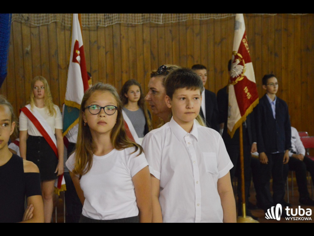 Nadeszły wakacje...  Uczniowie SP nr 5 i Gimnazjum nr 1 zakończyli rok szkolny 2018/ 2019